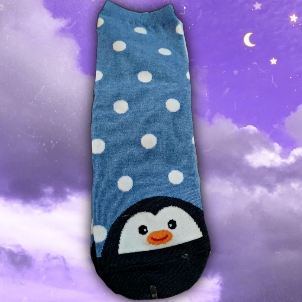 Kawai Cute Pair of Penguin Socks - Picture 1 of 3